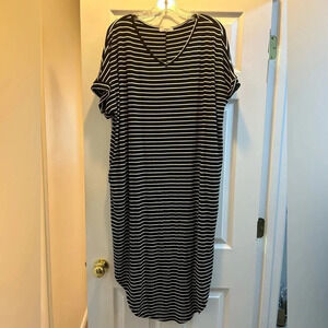 Cherish Maxi Dress Black White Stripe. Size Large. Coastal Prep. Nautical.